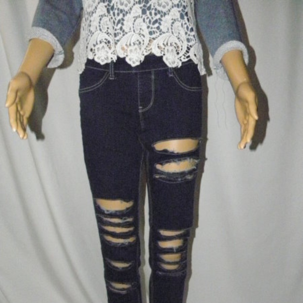 Cute heathered blue cropped Tee Shirt Top - Picture 6 of 6